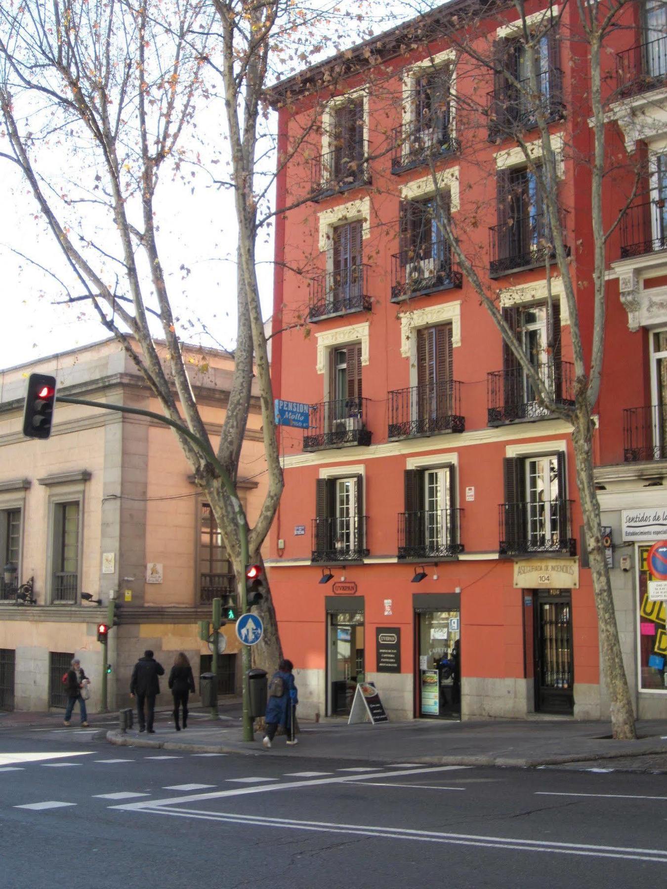 Pensión Mollo Madrid Exterior foto